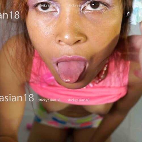 v51 "Cutey Star 22 sucks hard in the bathroom" photo 2